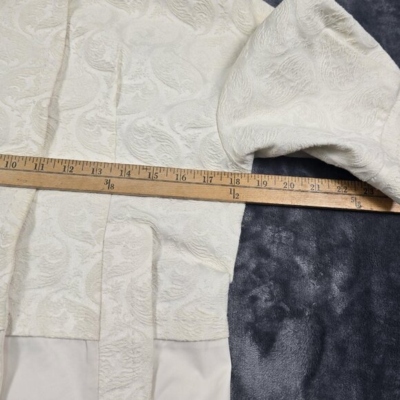 BCBGMAXAZRIA Skirt Suit Set Womens 12 White Paisley Textured Jacket Short Sleeve - Picture 6 of 16